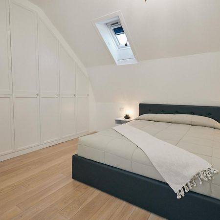 Sant'Andrea Penthouse By Montenapoleone Living Милано Екстериор снимка